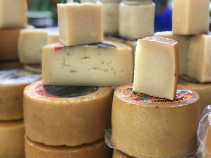 オルディシア市場　イディアサバルチーズ